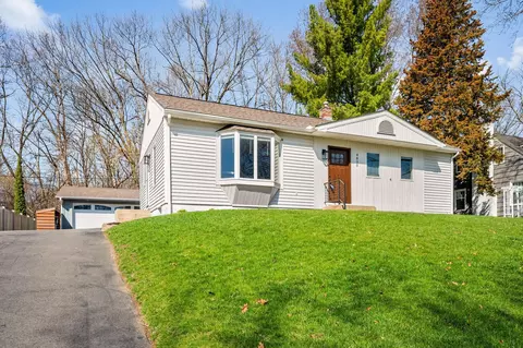 4830 West Ln, Minnetonka, MN 55345