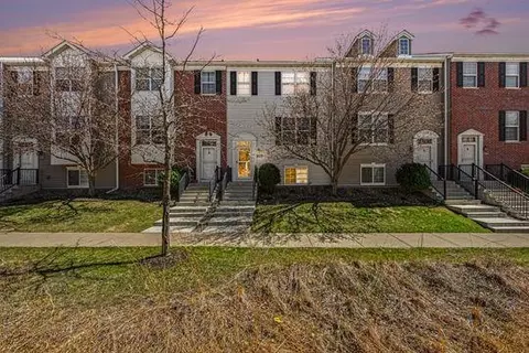 4360 Bulrush Blvd, Shakopee, MN 55379