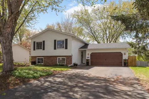 6440 Duck Lake Rd, Eden Prairie, MN 55346
