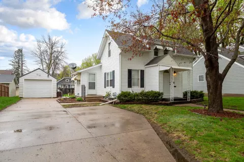 510 E School St, Owatonna, MN 55060