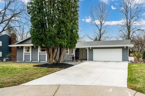 1900 Maryland Ave N, Golden Valley, MN 55427