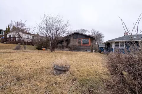 430 8th Ave NW, Valley City, ND 58072