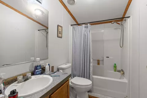 Bath - 511 Elm St E, Buffalo, MN 55313 photo 3 of 3