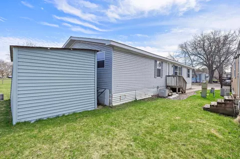 Exterior - 511 Elm St E, Buffalo, MN 55313 photo 5 of 6