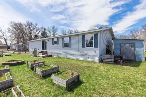 Exterior - 511 Elm St E, Buffalo, MN 55313 photo 3 of 6