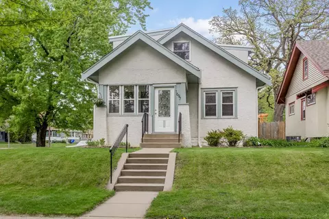 1697 Taylor Ave, Saint Paul, MN 55104