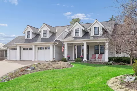 215 Ferndale Rd S, Wayzata, MN 55391