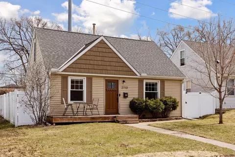 2713 Brunswick Ave S, Saint Louis Park, MN 55416