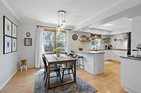 1584 Lancaster Ln, Eagan, MN 55122