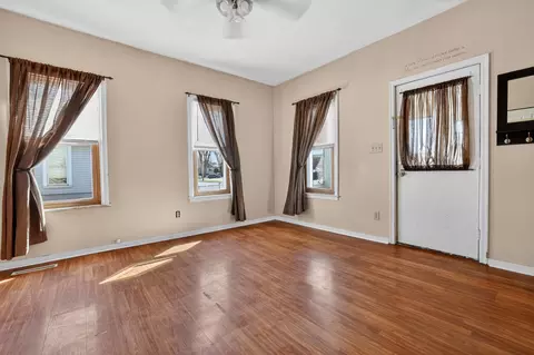 Living - 640 2nd Ave NW, Plainview, MN 55964 photo 1 of 5