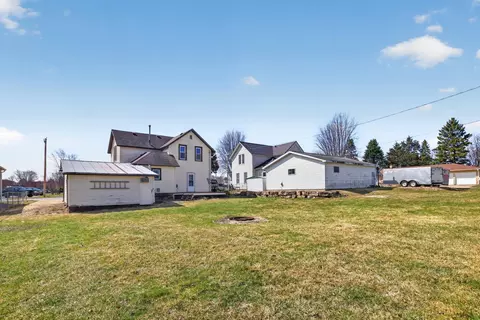 Exterior - 640 2nd Ave NW, Plainview, MN 55964 photo 5 of 7