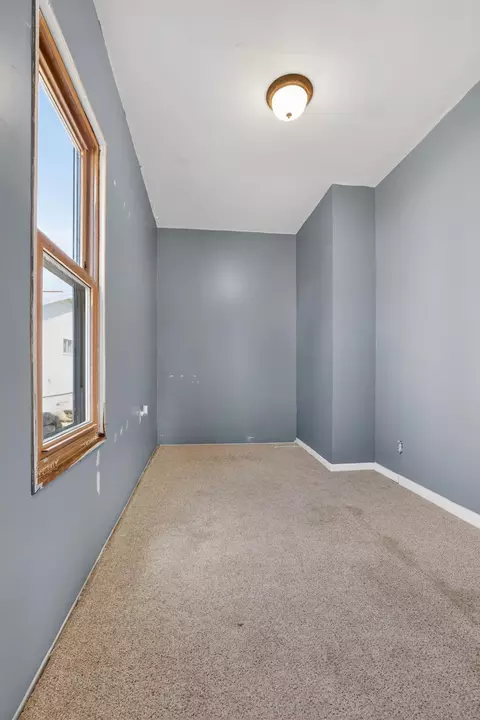 Bedroom - 640 2nd Ave NW, Plainview, MN 55964 photo 3 of 9