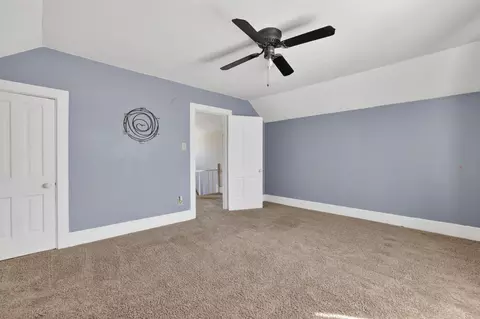 Bedroom - 640 2nd Ave NW, Plainview, MN 55964 photo 4 of 9