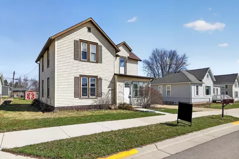 640 2nd Ave NW, Plainview, MN 55964