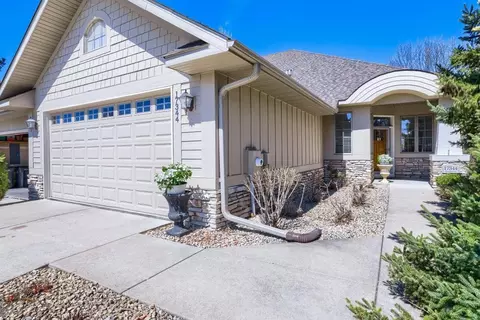 17344 Hanson Ct, Eden Prairie, MN 55347