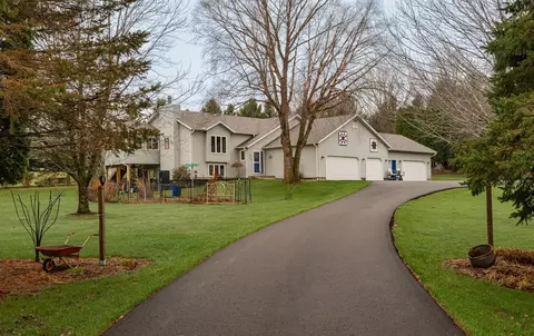 745 Treetop Ln SW, Oronoco, MN 55960