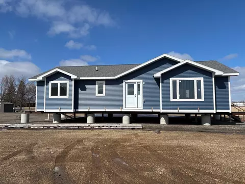 0000 Central Ave NW, East Grand Forks, MN 56721