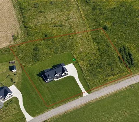 1629 Boelter Estates Dr NW, Rochester, MN 55901