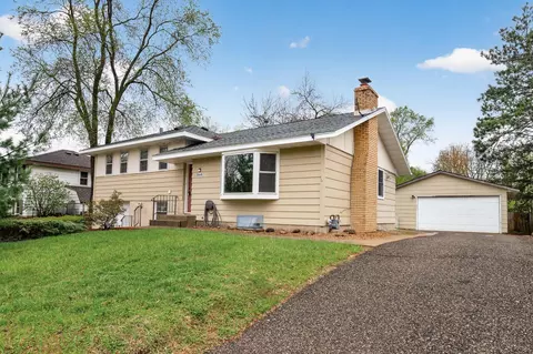 10640 Xavis St NW, Coon Rapids, MN 55433