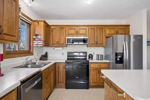 Kitchen - 32185 Terry Rd, Avon, MN 56310 photo 5 of 6
