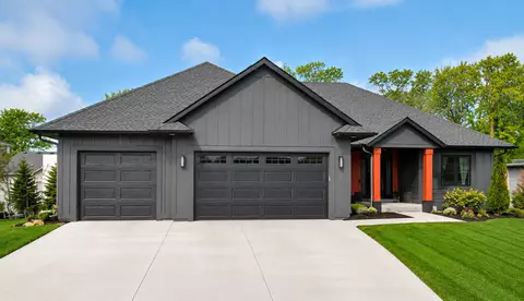 702 Eastland Ave SE, New Prague, MN 56071