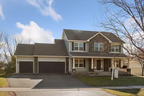 260 Liberty Heights Dr, Chaska, MN 55318