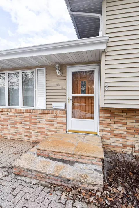 610 Kneale Ave S, Thief River Falls, MN 56701