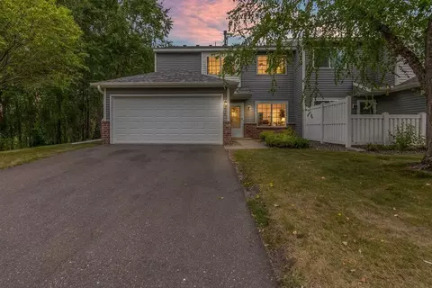 2024 Gresham Ave N, Oakdale, MN 55128