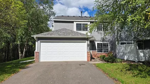 2024 Gresham Ave N, Oakdale, MN 55128