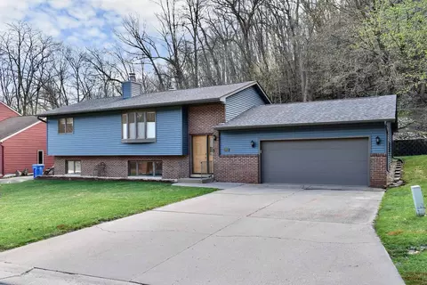 373 Knopp Valley Dr, Winona, MN 55987