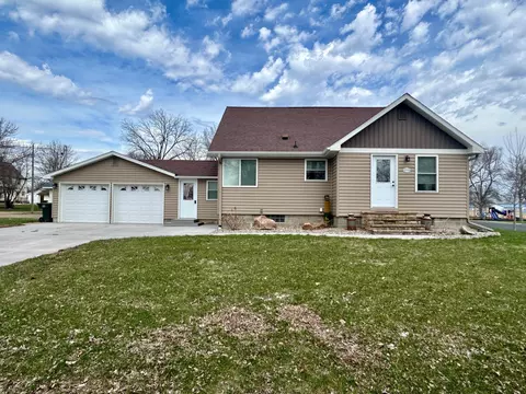 310 Southview Ave S, Gaylord, MN 55334