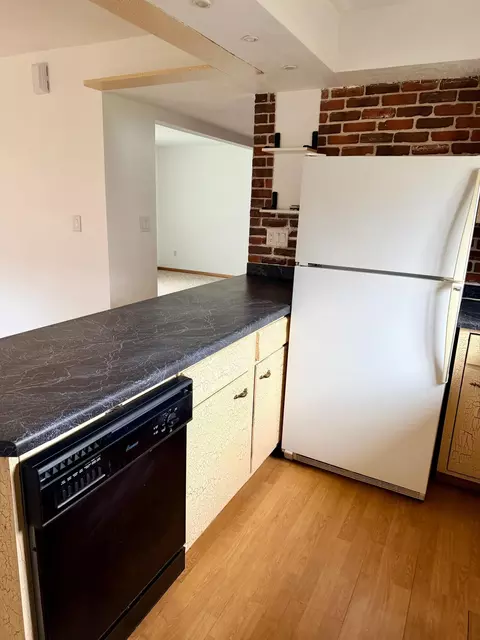 Kitchen - 1039 36th Ave N, Saint Cloud, MN 56303 photo 4 of 4