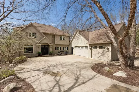 3701 Blackhawk Rd, Eagan, MN 55122