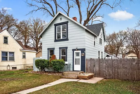 80 Geranium Ave W, Saint Paul, MN 55117