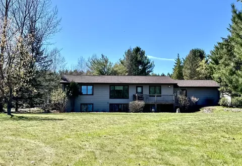 17096 Skyview Dr NW, Bemidji, MN 56601