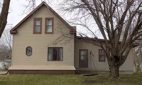 500 Main Ave, Lafayette, MN 56054