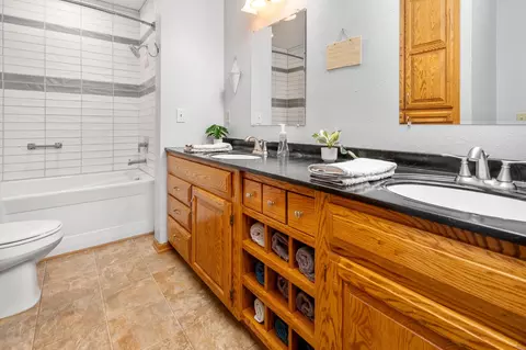 Bath - 663 Roosevelt Rd, Saint Cloud, MN 56301 photo 1 of 4