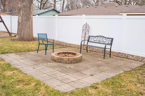Exterior - 663 Roosevelt Rd, Saint Cloud, MN 56301 photo 8 of 9