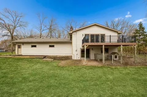 Exterior - 3930 Glendale Dr, Excelsior, MN 55331 photo 5 of 7
