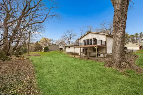 Exterior - 3930 Glendale Dr, Excelsior, MN 55331 photo 4 of 7