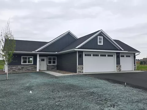 Exterior - 3085 Nottingham Rd S, Saint Cloud, MN 56301 photo 2 of 4