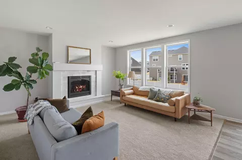 561 14th St NW, New Brighton, MN 55112