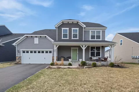 561 14th St NW, New Brighton, MN 55112