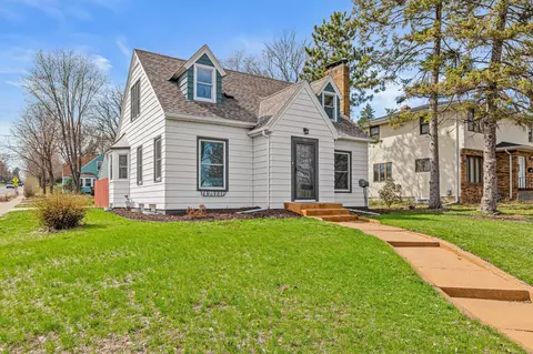703 16th Ave N, South Saint Paul, MN 55075