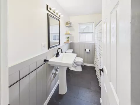 Bath - 406 2nd St N, Cold Spring, MN 56320 photo 1 of 2