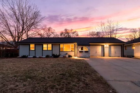 7849 Monroe St NE, Spring Lake Park, MN 55432