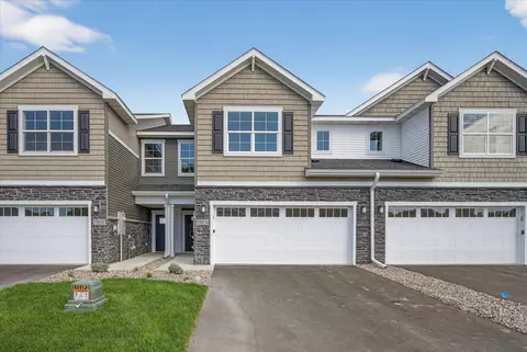 19946 Hunters Rdg, Rogers, MN 55374