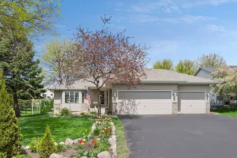 1936 Clearwater Rd, Waconia, MN 55387