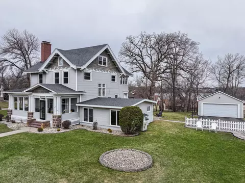 417 6th Ave W, Alexandria, MN 56308