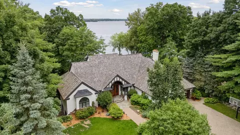 6425 Virginia Dr, Excelsior, MN 55331